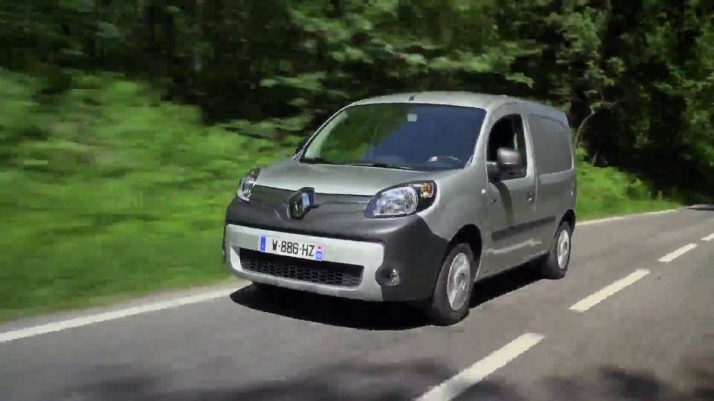 NEW RENAULT KANGOO VAN Z.E. 33 WITH OVER 50 PER CENT MORE RANGE ARRIVES IN THE UK